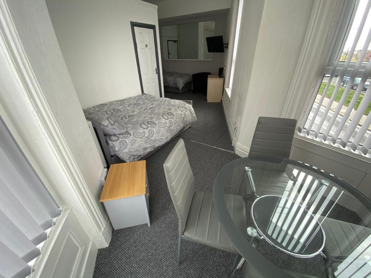 The Honley Hotel Blackpool Ngoại thất bức ảnh